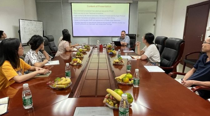 Dr. Roland Weber visits the group